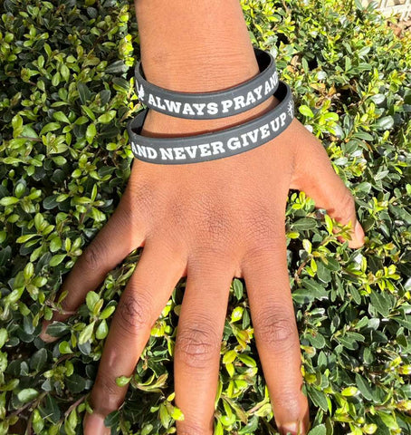Kids Always Pray and Never Give Up